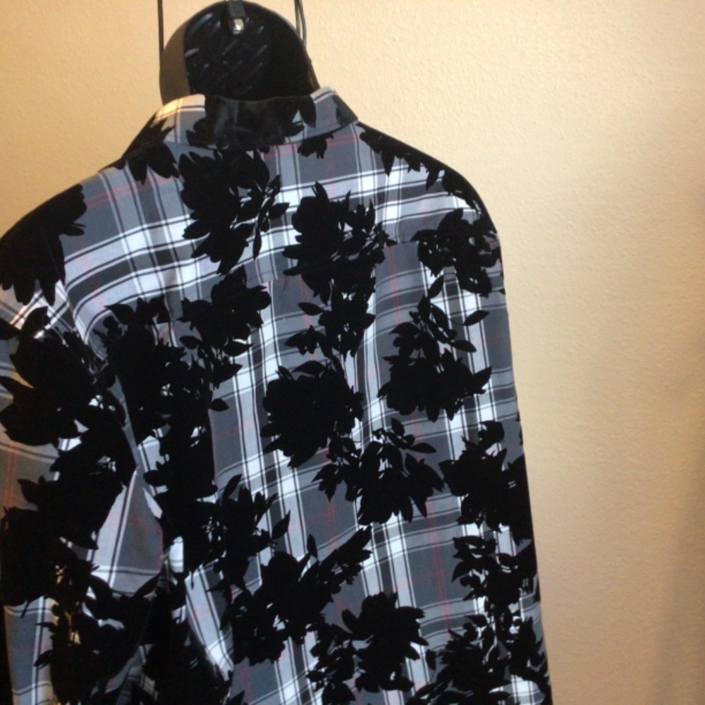 Shirt - Picture 5 of 7